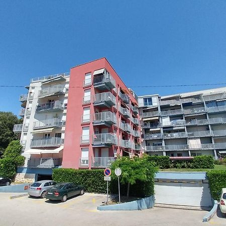 Apartment Deluxe Sea View Split Exteriér fotografie